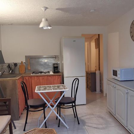 La Ferme De Manon Apartment Montferrat  Екстериор снимка