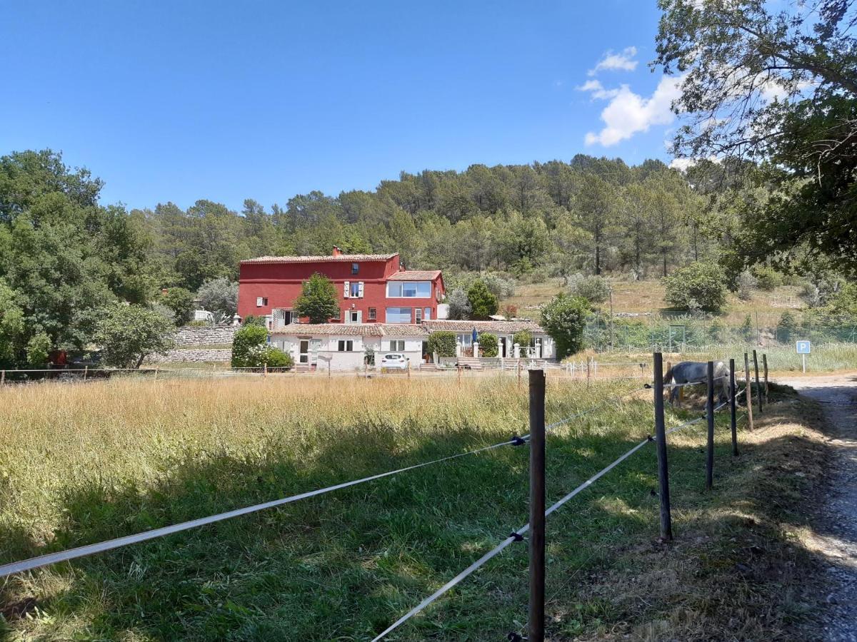 La Ferme De Manon Apartment Montferrat  Екстериор снимка