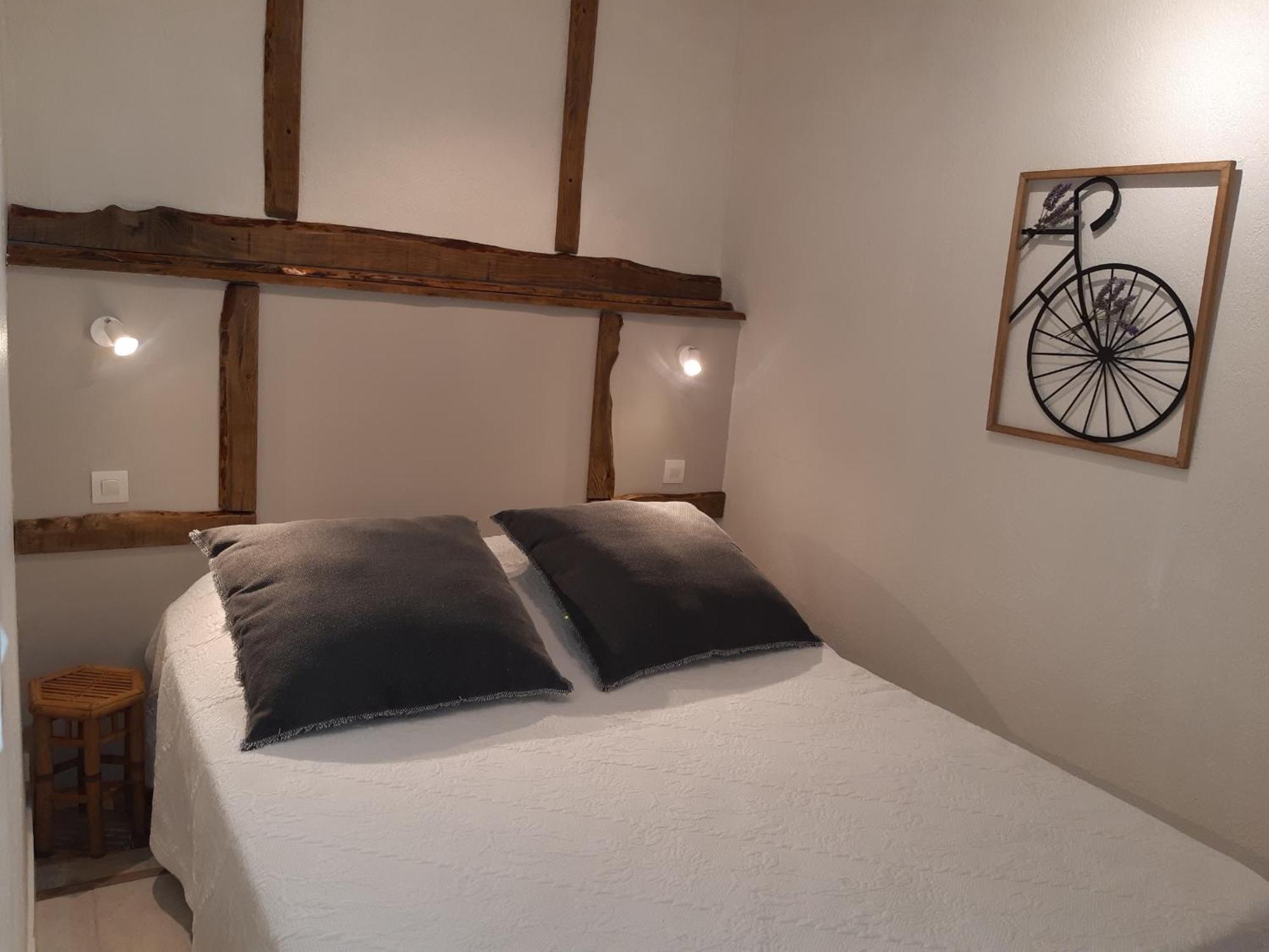 La Ferme De Manon Apartment Montferrat  Екстериор снимка
