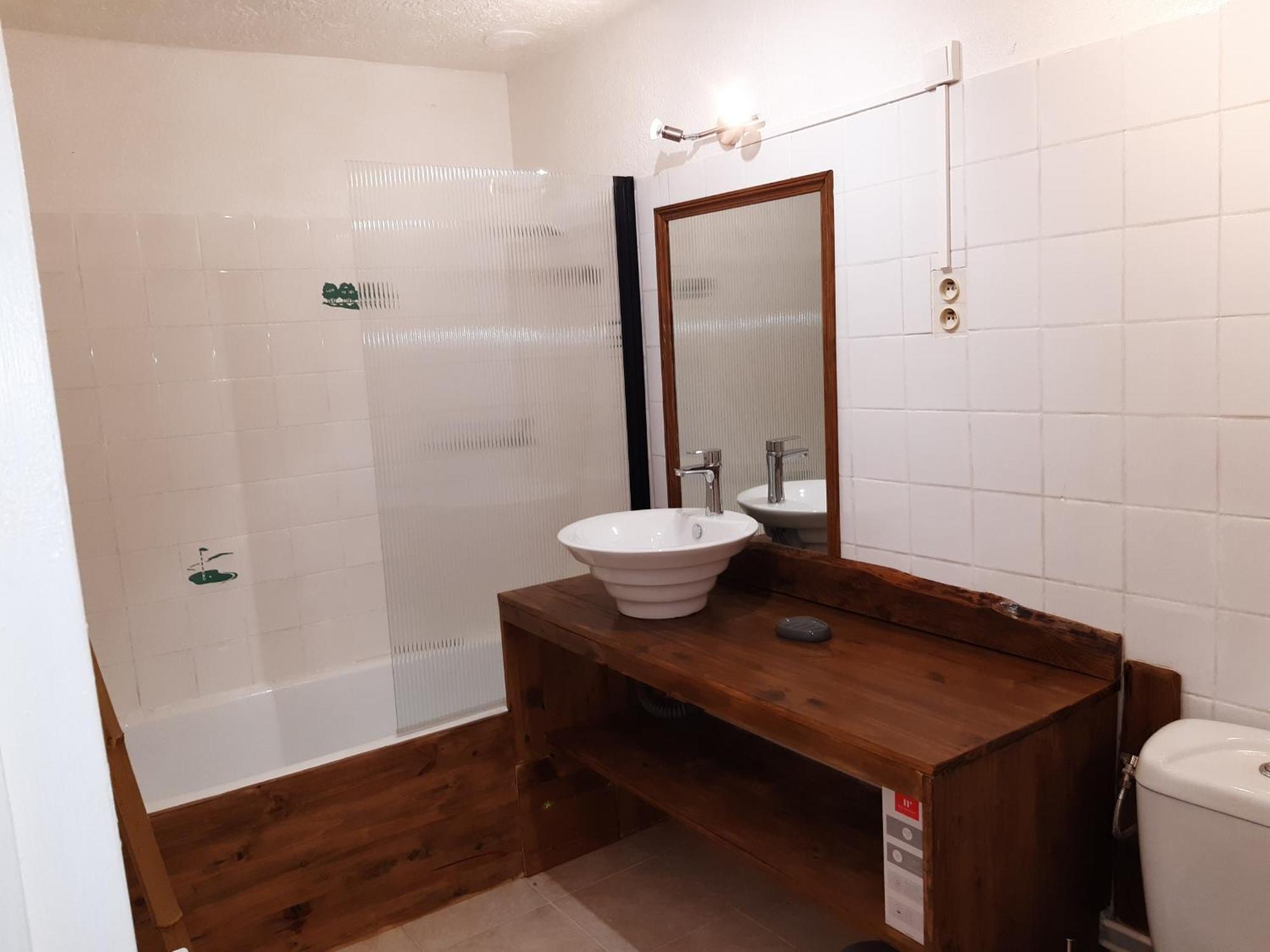 La Ferme De Manon Apartment Montferrat  Екстериор снимка